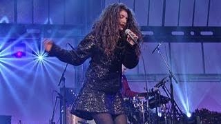 Live On Letterman  Lorde Ribs [upl. by Ocir284]